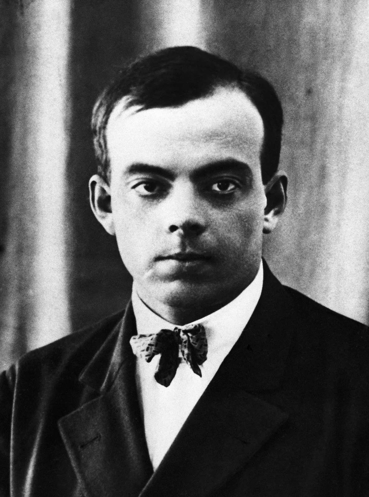 1920年頃のアントワーヌ・ド・サン＝テグジュペリ