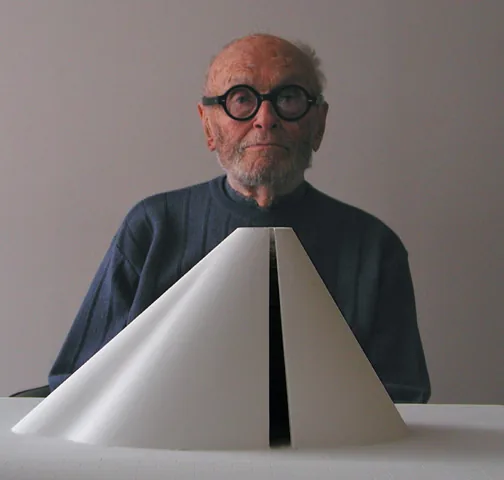 フィリップ・コーテリュー・ジョンソンの人物画像