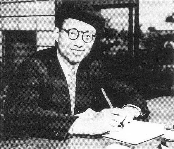 手塚治虫の人物画像